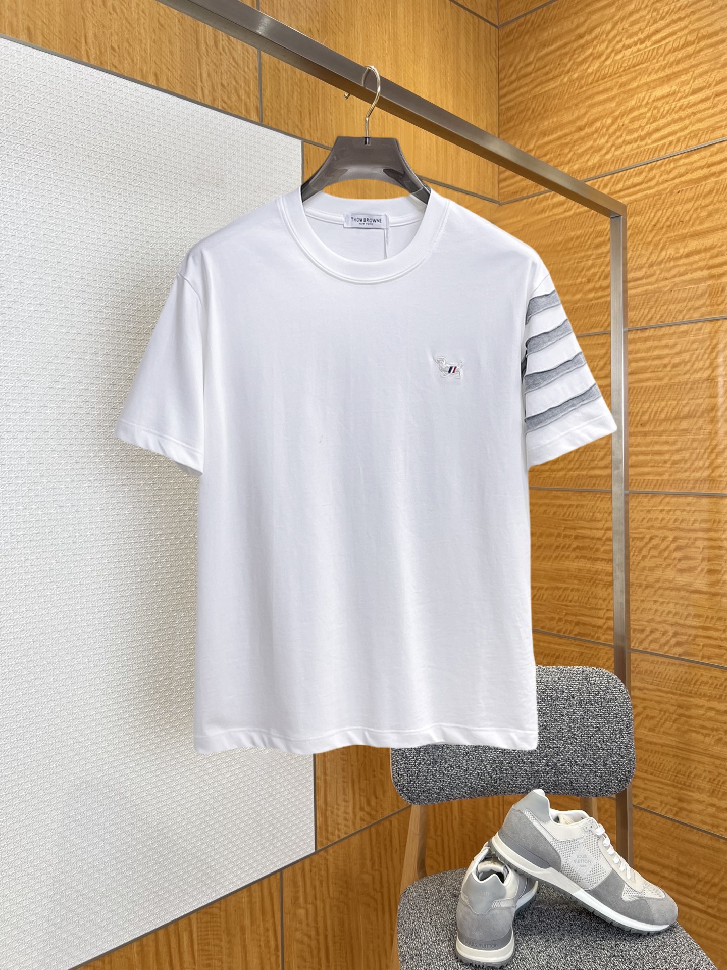 short sleeves